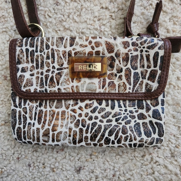 Small Relic Animal Print Shoulder Purse Bag Adjustable Strap - Picture 2 of 6